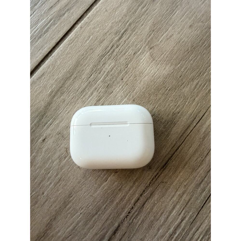 Apple AirPods Pro 2nd Generation USB-C full set MTJV3AM/A USED CC